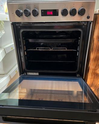 Cucina a gas con forno elettrico Beko
