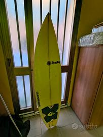 tavola da surf decorativa da appendere.