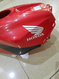 Copriserbatoio/cover originale Honda cbr 600rr