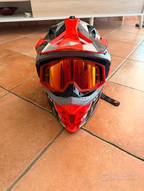Casco motocross tg L UFO plast