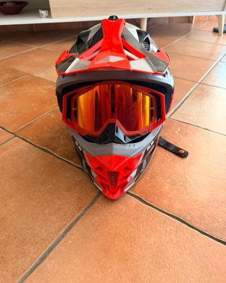Casco motocross tg L UFO plast