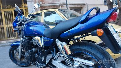 Suzuki GSX S Inazuma 750 9.000 Km
