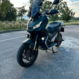 X adv 750