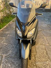 Yamaha XMAX 250