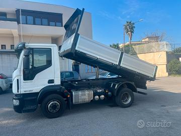 IVECO EUROCARGO 160E28 RIBALTABILE TRILATERALE NUO