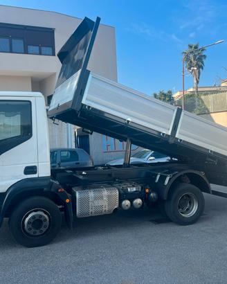 IVECO EUROCARGO 160E28 RIBALTABILE TRILATERALE NUO