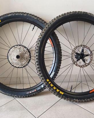 coppia ruote 29" complete, tubless,