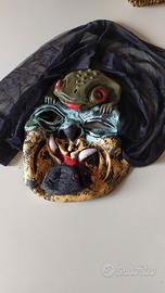 Maschera di carnevale a pile con occhi illuminanti