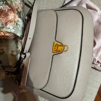 Cocconelle Nuova Mai usata