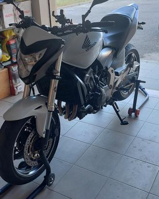 Honda Hornet 