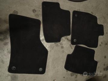 Tappetini moquette originali VOLKSWAGEN per GOLF 8