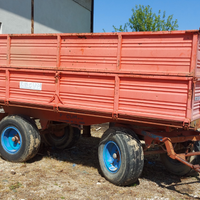 Rimorchio agricolo ribaltabile