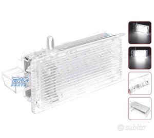 PLAFONIERA LED PER PORTAOGETTI O BAGAGLIAIO BMW E4