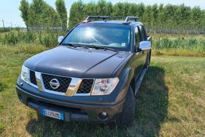  Nissan Navara 
