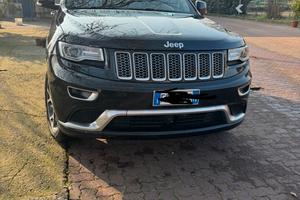 Jeep Grand Cheroke Summit 2