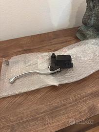 Pompa freno anteriore scarabeo 50