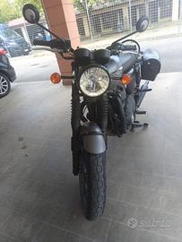 Bonneville 