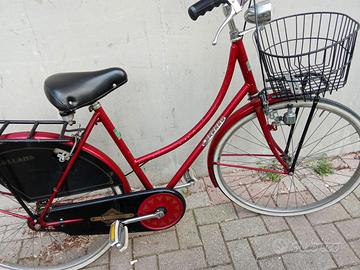 Bici Holland Rossa unisex 26" con cestino
