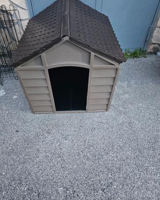 Cuccia da giardino per cani