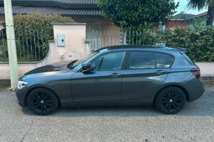 Bmw serie 1 con apple car play, cambio automatico