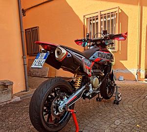 Ducati Hypermotard 698