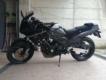 Yamaha FZ 750 1985 iscritta FMI