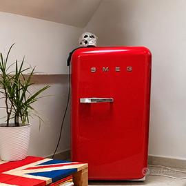 FRIGORIFERO SMEG MINIBAR  DESIGN