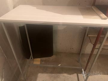 Tavolo da cucina fatto su richiesta