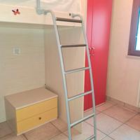 Cameretta con letto a castello