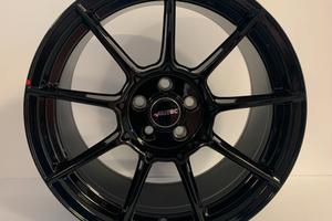 Cerchi in lega Autec Club Racing 8,5x19 Ford Focus