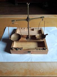 Bilancino in custodia legno