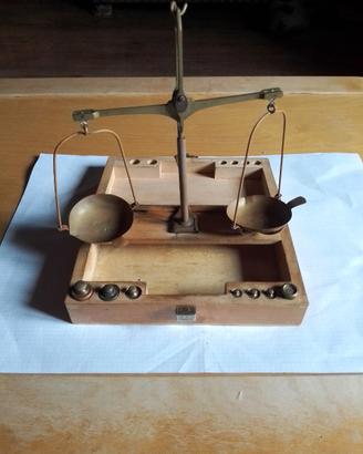 Bilancino in custodia legno