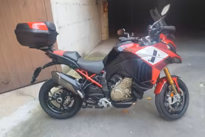 DUCATI PRATICAMENTE NUOVA