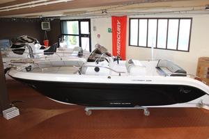 Ranieri International Voyager 23 S + Honda 250 CV