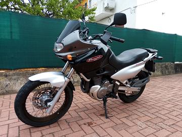 Suzuki XF Freewind 650 - 1998