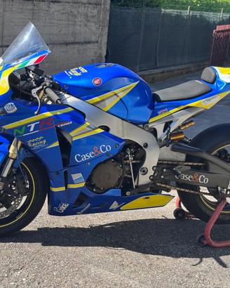 Honda cbr 1000 rr