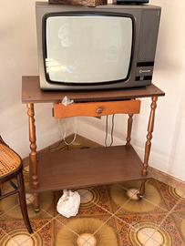 Mobiletto tv in legno