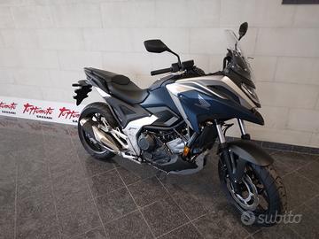 Honda NC 750X 2024