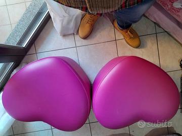 CAMERETTA SPECCHI PUFF E MENSOLONI