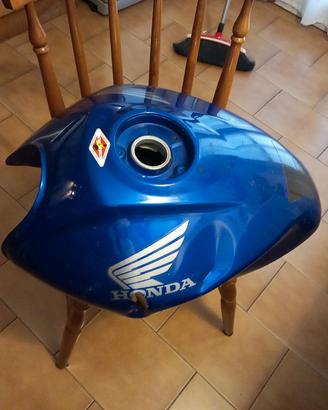Serbatoio honda hornet