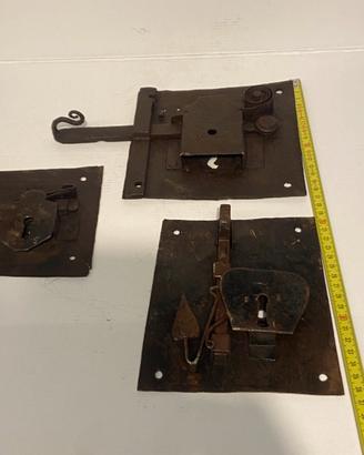 Lotto grandi antiche serrature
