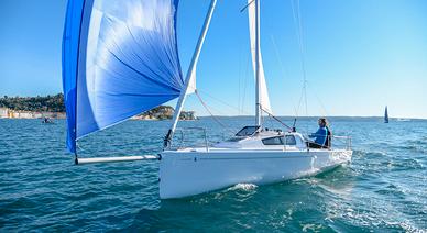 First 24 Beneteau nuovo - garanzia da attivare
