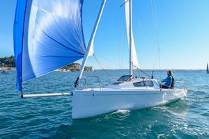 First 24 Beneteau nuovo - garanzia da attivare