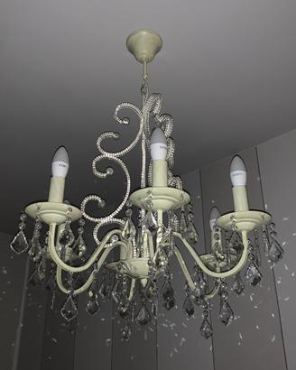 Lampadario in stile provenzale