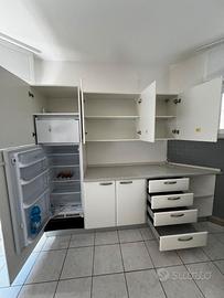 Cucina laccata bianca