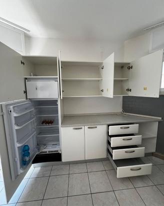 Cucina laccata bianca