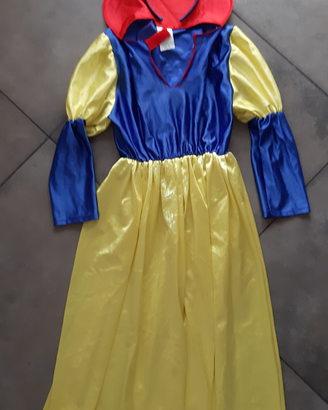 Vestito di carnevale da bambina "BIANCANEVE"