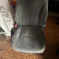 Sedili per prius 30