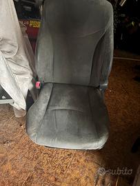 Sedili per prius 30