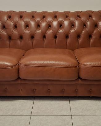 DIVANI IN VERA PELLE MOD. CHESTER A 3 E 2 SEDUTE